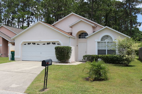 Villa front 303