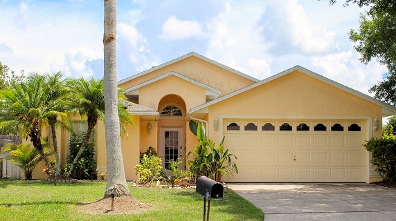Villa front 302
